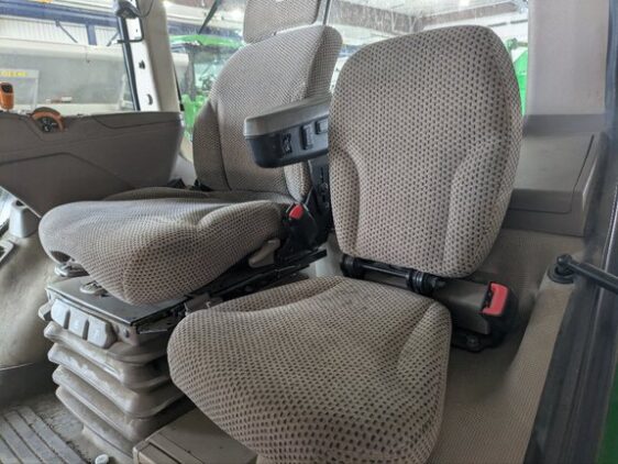 2020 John Deere 8320R - Image 16