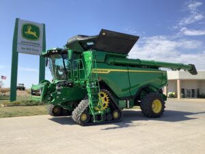 2023 John Deere X9 1100