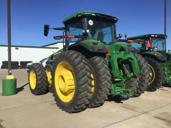 2024 John Deere 8R 370 - Image 4