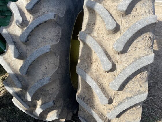 2023 John Deere 8R 310 - Image 26