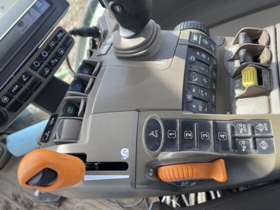 2023 John Deere 8R 310 - Image 14