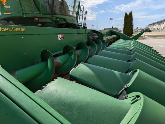 2014 John Deere 612C - Image 21