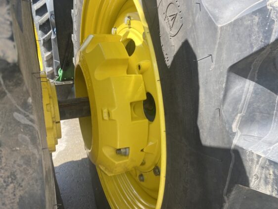 2024 John Deere 6R 215 - Image 23