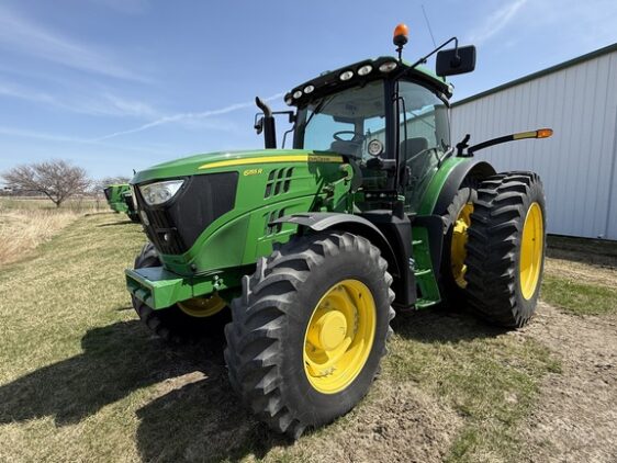 2019 John Deere 6155R