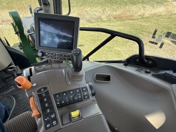 2019 John Deere 6155R - Image 15
