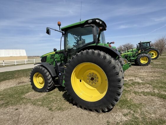 2019 John Deere 6155R - Image 3