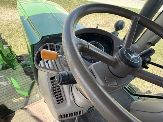 2019 John Deere 6155R - Image 17