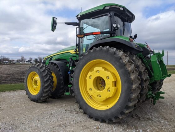 2024 John Deere 8R 410 - Image 3