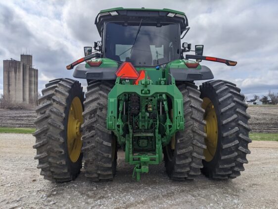 2024 John Deere 8R 410 - Image 4