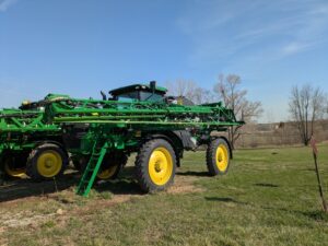 2020 John Deere R4044