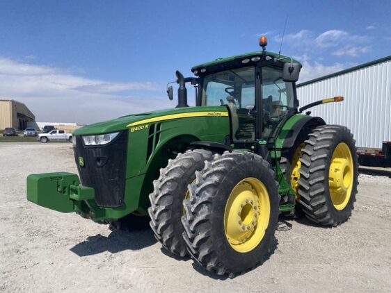 2017 John Deere 8400R