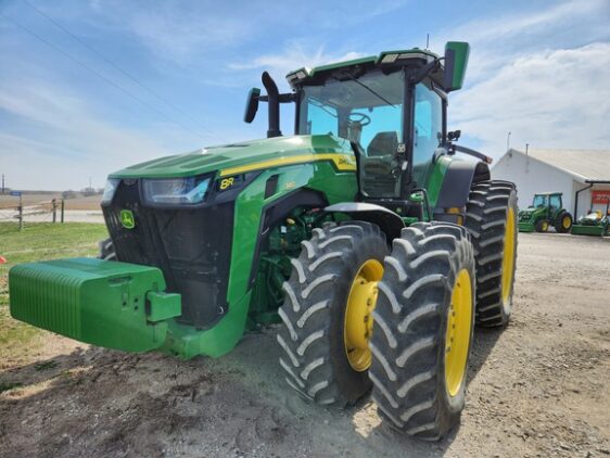 2021 John Deere 8R 340 - Image 2