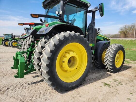 2021 John Deere 8R 340 - Image 9