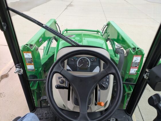 2017 John Deere 4066R - Image 11