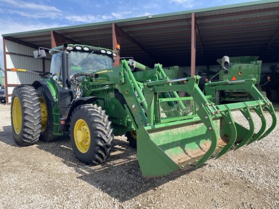 2017 John Deere 6145R - Image 3