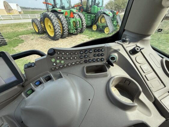 2012 John Deere 6125R - Image 21