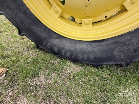2012 John Deere 6125R - Image 12