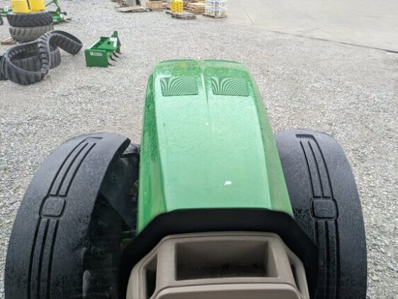2010 John Deere 8245R - Image 5