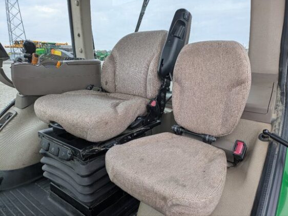 2010 John Deere 8245R - Image 4