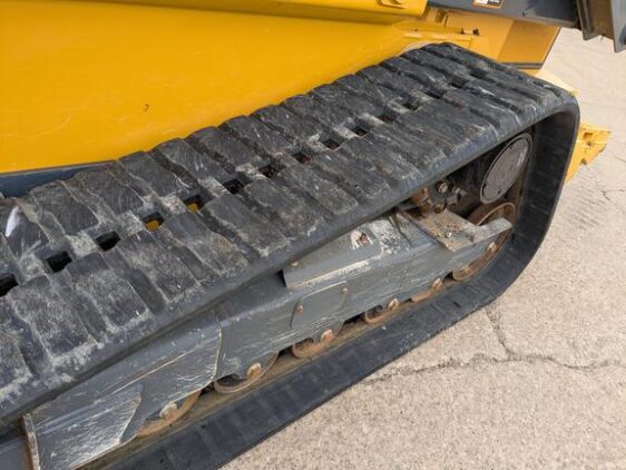 2023 John Deere 333G - Image 6