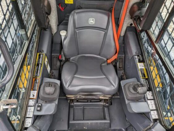 2022 John Deere 325G - Image 8
