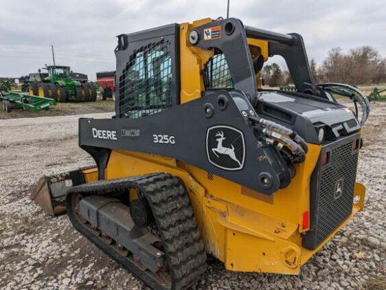 2022 John Deere 325G - Image 4