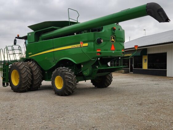 2013 John Deere S670 - Image 16