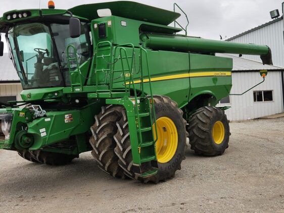 2013 John Deere S670 - Image 18