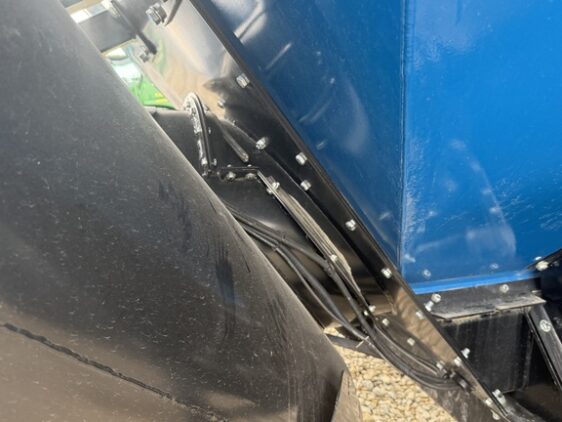 2022 Kinze 1521 - Image 14