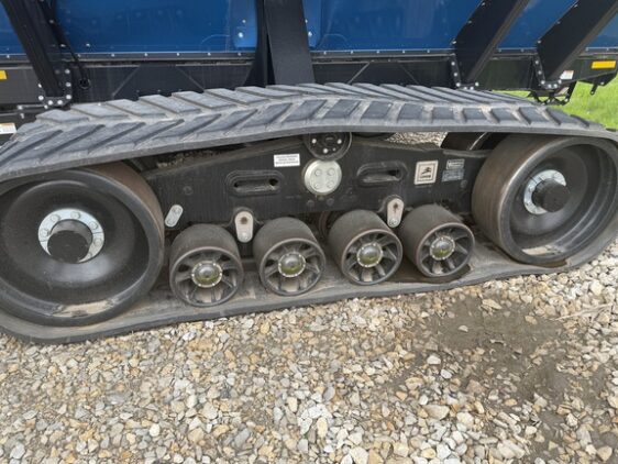 2022 Kinze 1521 - Image 16