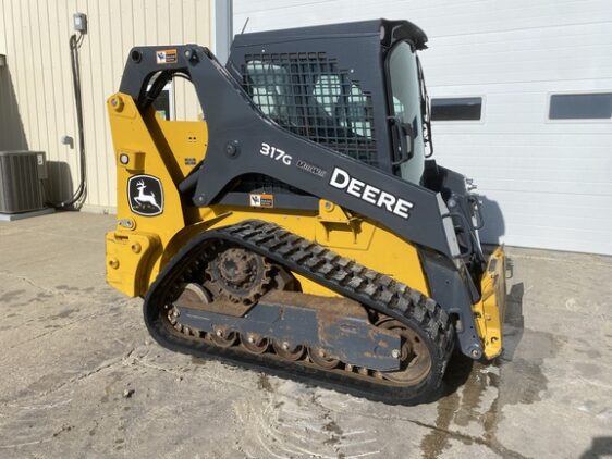 2023 John Deere 317G - Image 4