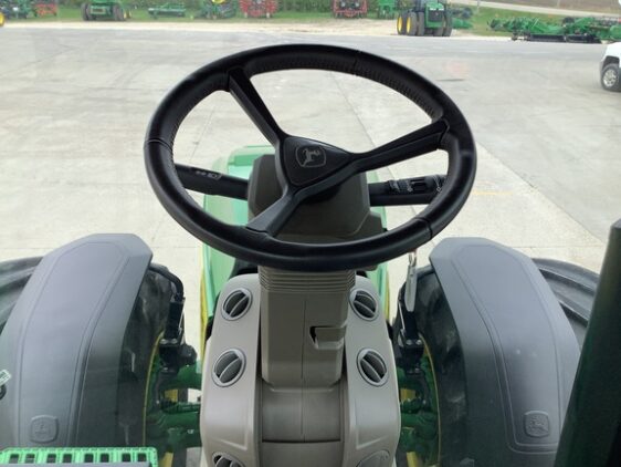2023 John Deere 8R 370 - Image 26