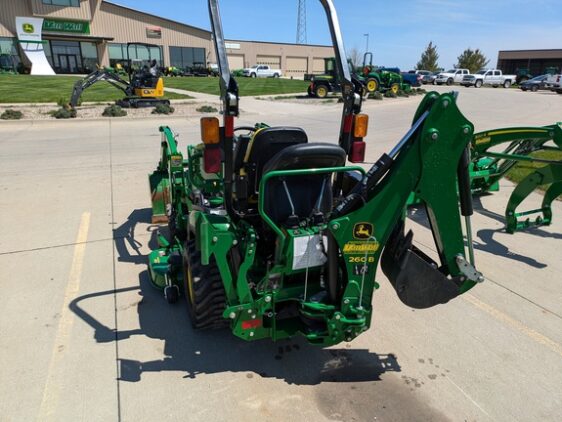 2019 John Deere 1025R - Image 3