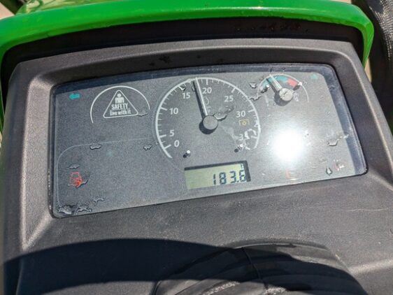 2019 John Deere 1025R - Image 8