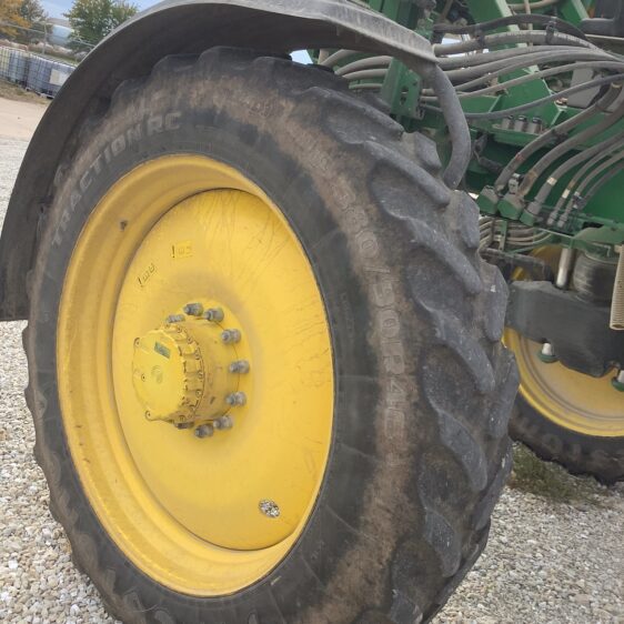 2019 John Deere R4038 - Image 30