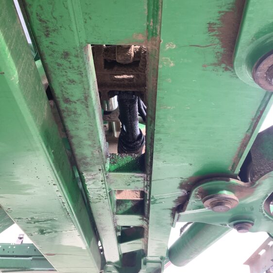 2019 John Deere R4038 - Image 18