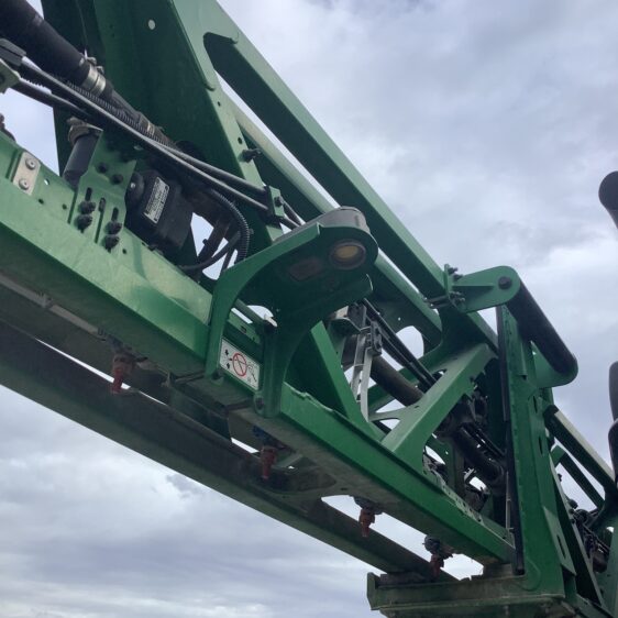 2019 John Deere R4038 - Image 6