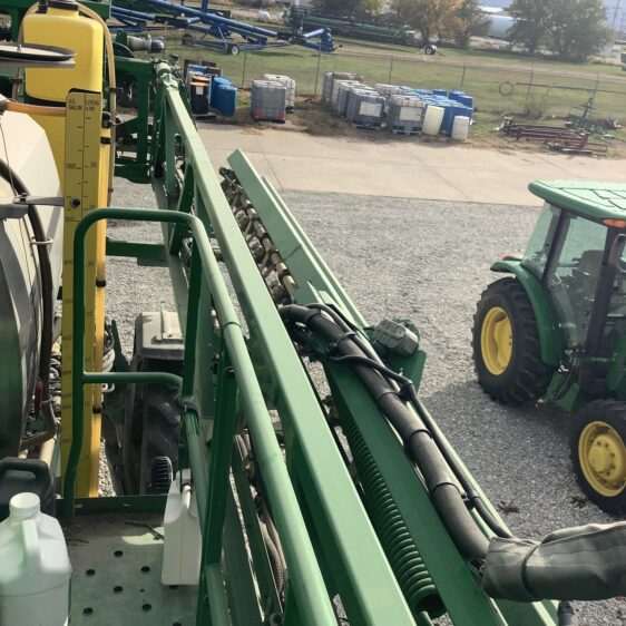2019 John Deere R4038 - Image 10
