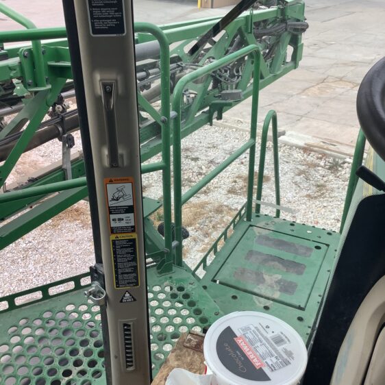 2019 John Deere R4038 - Image 7