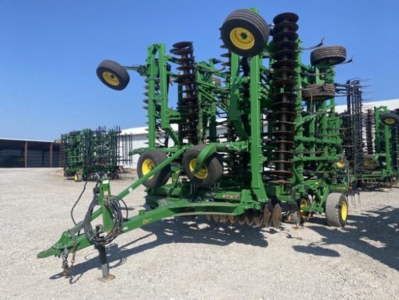 2022 John Deere 2330