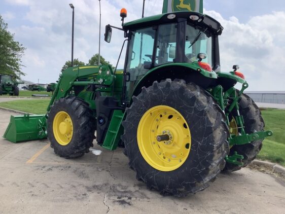 2023 John Deere 6155M - Image 2