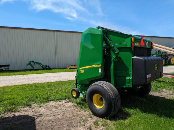 2022 John Deere 560M - Image 4