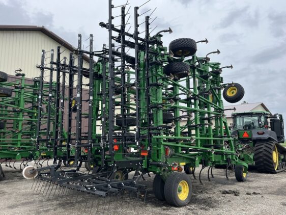 2024 John Deere 2230 - Image 5