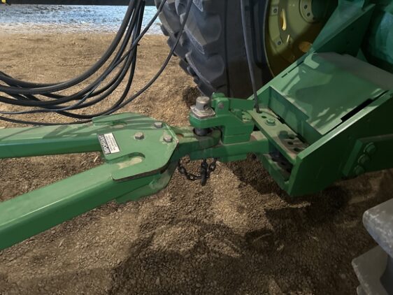 2004 John Deere 2210 - Image 27