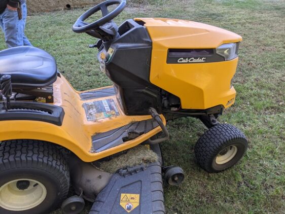 2015 Cub Cadet LTX1046 - Image 2