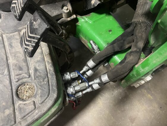 2020 John Deere 1025R - Image 9