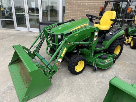 2018 John Deere 1025R