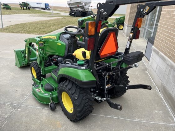 2018 John Deere 1025R - Image 4