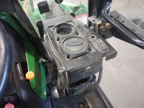 2015 John Deere 1025R - Image 21