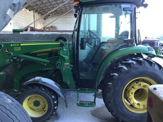 2022 John Deere 4066R - Image 2